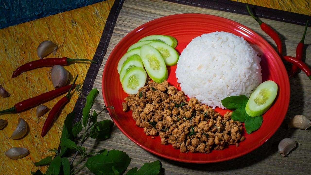 Incredibly Delicious Thai Lunch Specials 2021